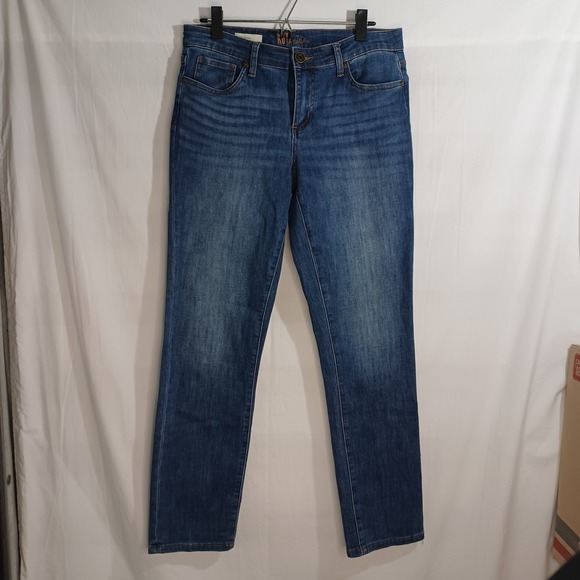Kut from the Kloth Denim - Women's KUT from the Kloth Carrie Boyfriend Medium Wash Jeans in a Size 6